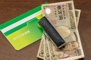 葬儀費用は故人の貯金から支払える？口座引き出しの方法と注意点