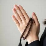 葬儀と法事の違いとは？法要との関係や流れを解説